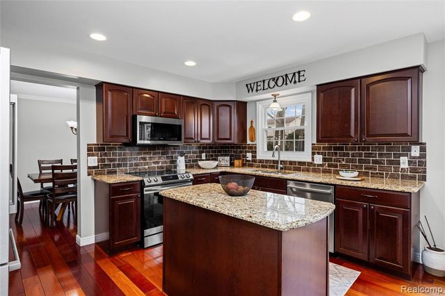 1874 Rothbury Drive, Wixom, MI 48393