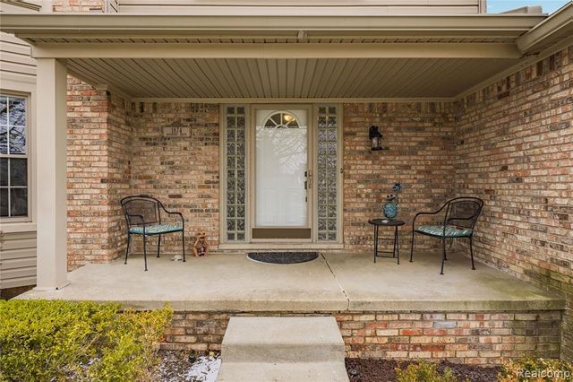 1874 Rothbury Drive, Wixom, MI 48393