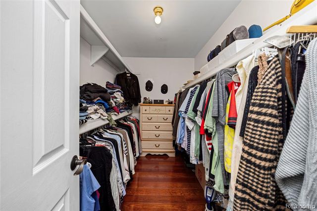 1874 Rothbury Drive, Wixom, MI 48393