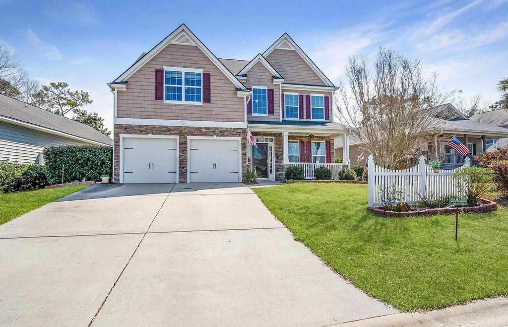 17 White Pond Boulevard, Beaufort, SC 29902