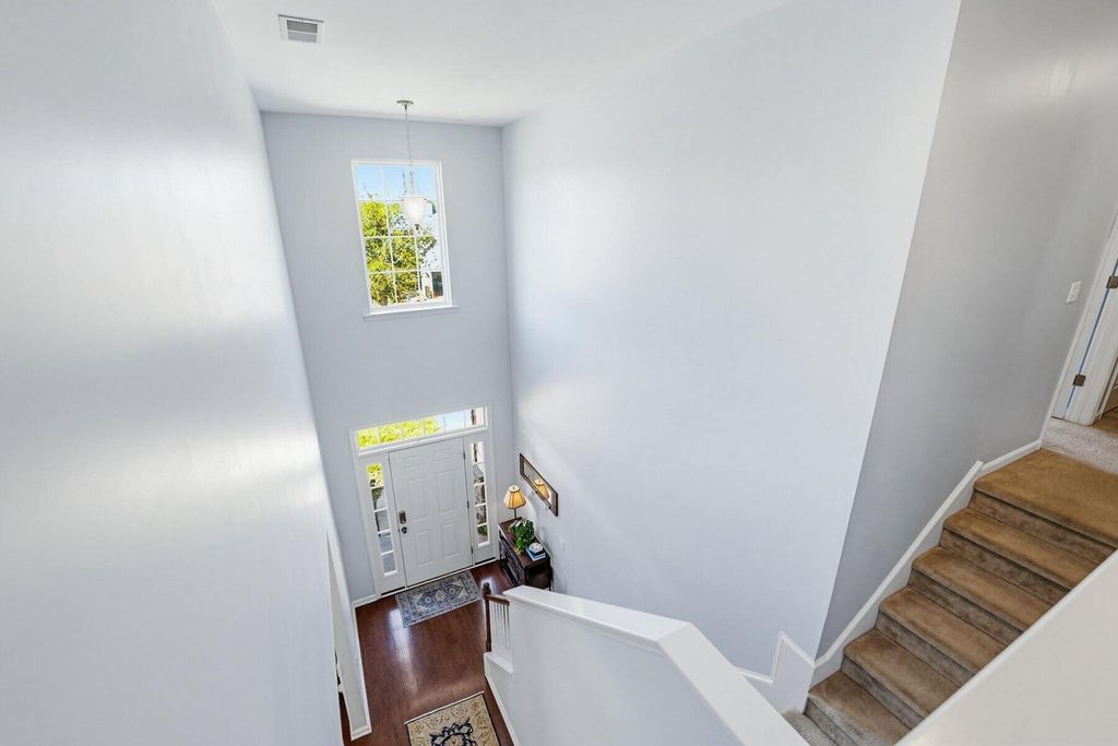 Image 31 of property listing at 17 White Pond Boulevard, Beaufort, SC 29902