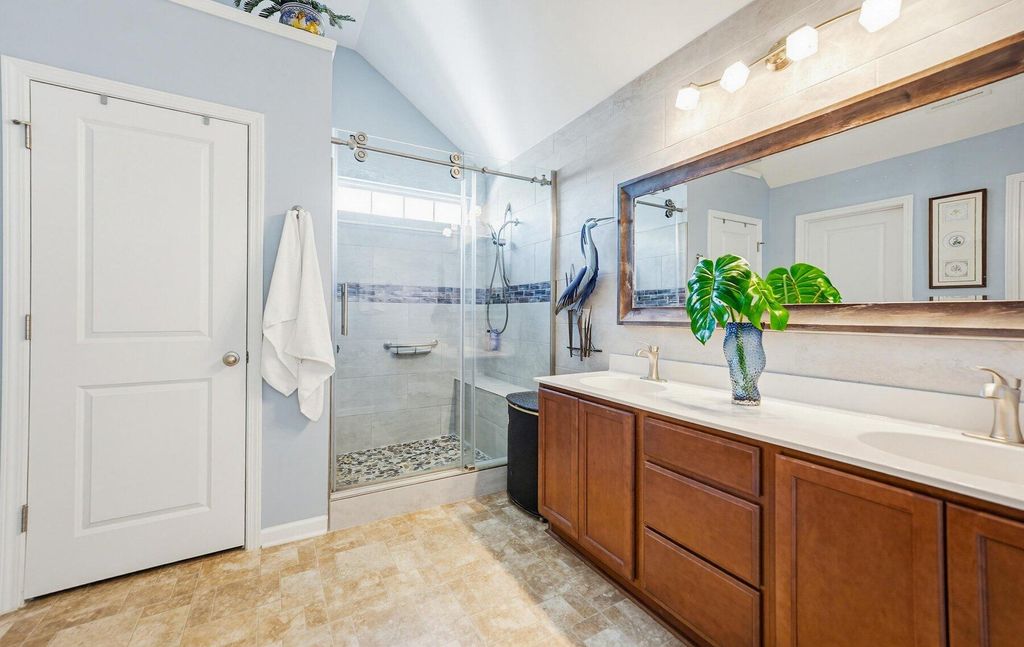 Image 34 of property listing at 17 White Pond Boulevard, Beaufort, SC 29902