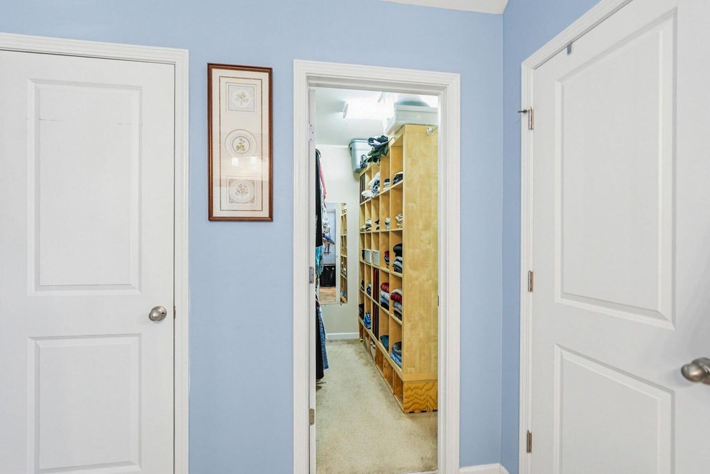 Image 36 of property listing at 17 White Pond Boulevard, Beaufort, SC 29902