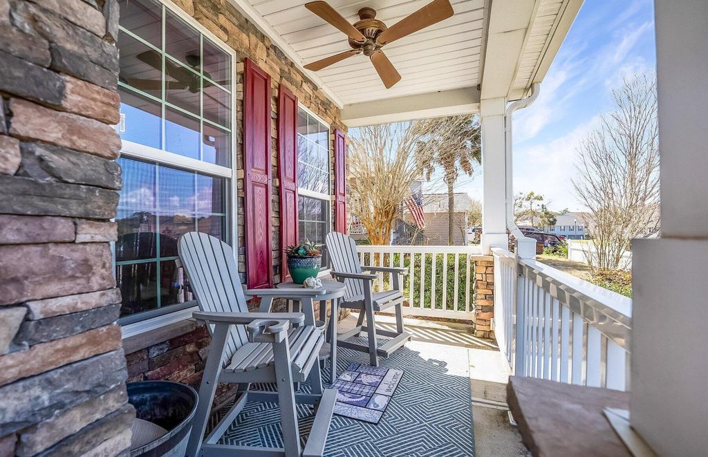 Image 4 of property listing at 17 White Pond Boulevard, Beaufort, SC 29902