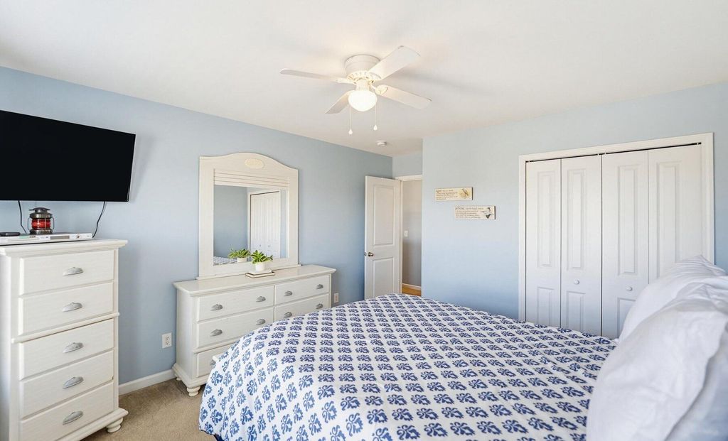 Image 41 of property listing at 17 White Pond Boulevard, Beaufort, SC 29902