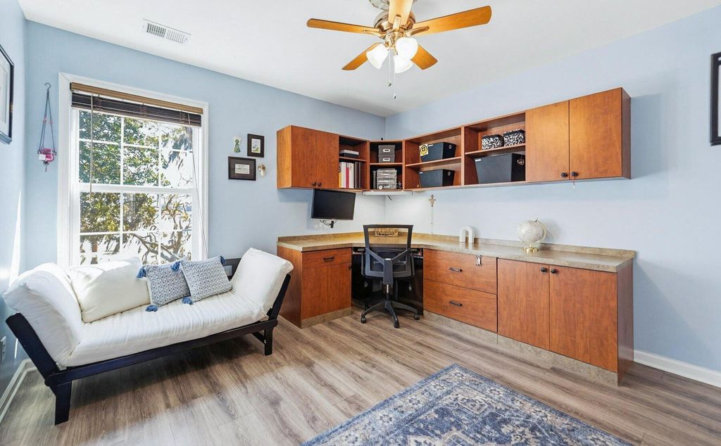 Image 43 of property listing at 17 White Pond Boulevard, Beaufort, SC 29902