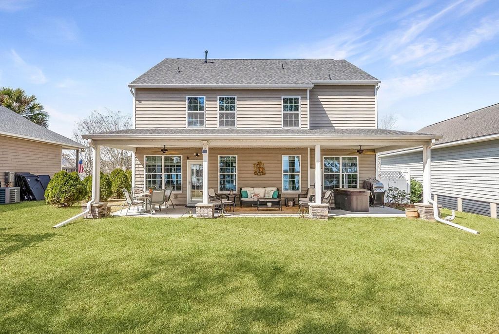 Image 45 of property listing at 17 White Pond Boulevard, Beaufort, SC 29902