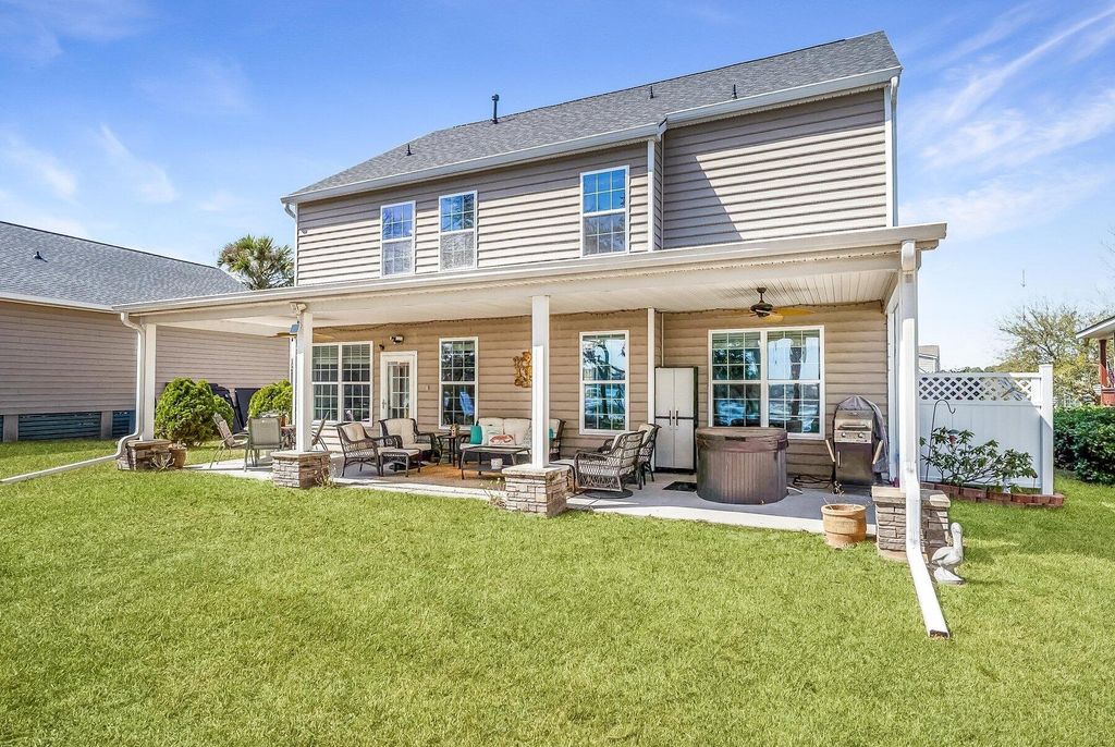 Image 46 of property listing at 17 White Pond Boulevard, Beaufort, SC 29902