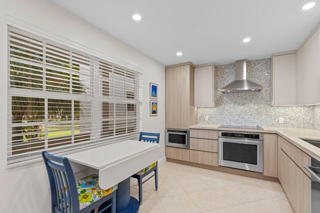 821 Cypress Boulevard 211, Pompano Beach, FL 33069