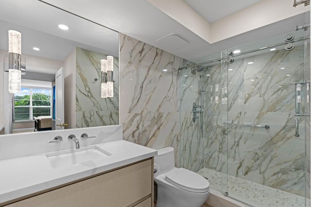 821 Cypress Boulevard 211, Pompano Beach, FL 33069