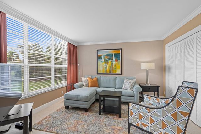 821 Cypress Boulevard 211, Pompano Beach, FL 33069