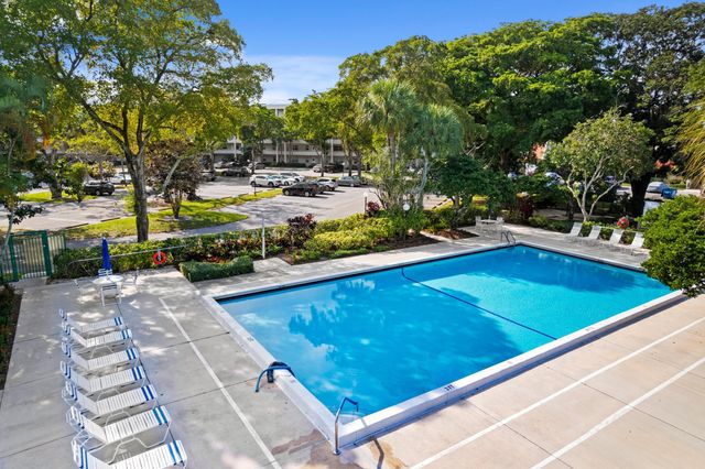 821 Cypress Boulevard 211, Pompano Beach, FL 33069