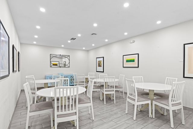 821 Cypress Boulevard 211, Pompano Beach, FL 33069