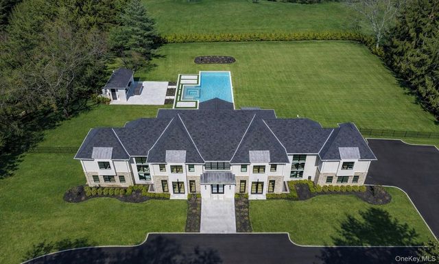 30 Evans Drive, Brookville, NY 11545