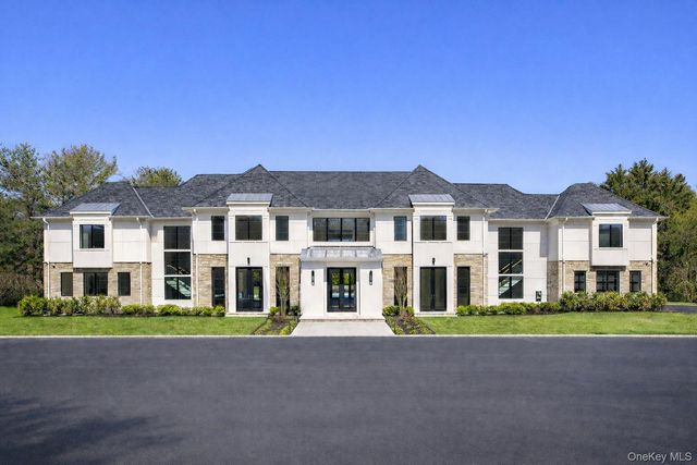 30 Evans Drive, Brookville, NY 11545