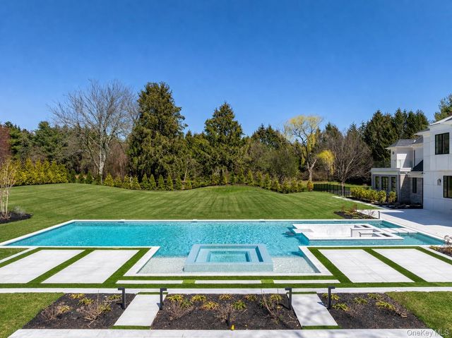 30 Evans Drive, Brookville, NY 11545