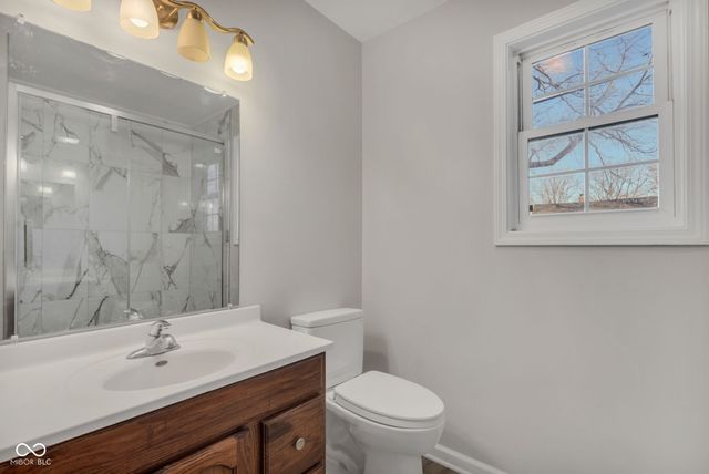 1707 Woodward Avenue, New Castle, IN 47362