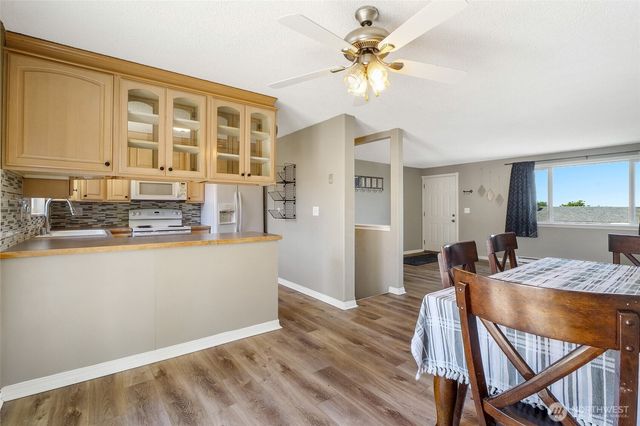907 S Balsam Street, Moses Lake, WA 98837
