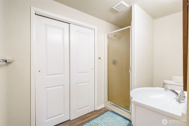 907 S Balsam Street, Moses Lake, WA 98837