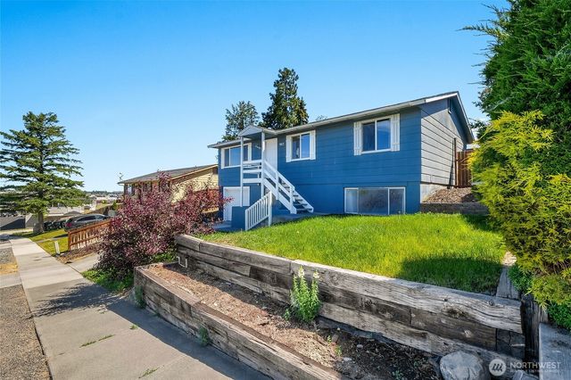 907 S Balsam Street, Moses Lake, WA 98837