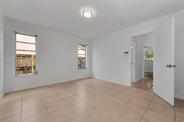 23 NW 109th Avenue 5S, Miami, FL 33172