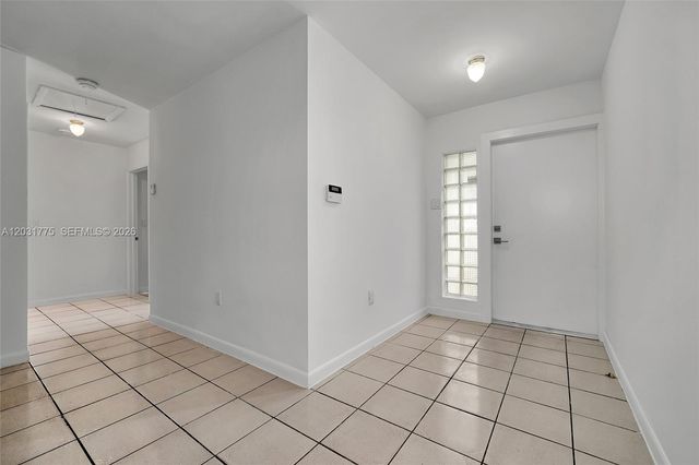 23 NW 109th Avenue 5S, Miami, FL 33172