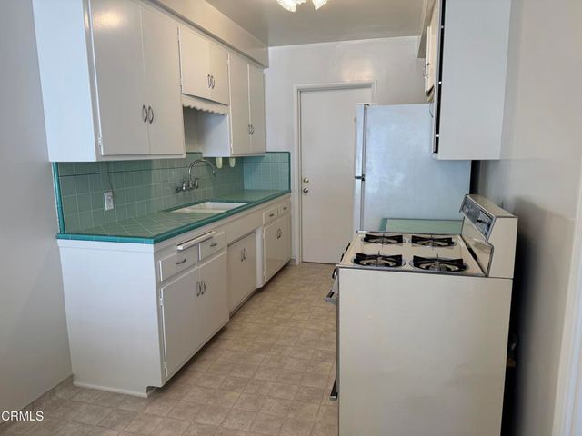 514 Linwood Avenue B, Monrovia, CA 91016