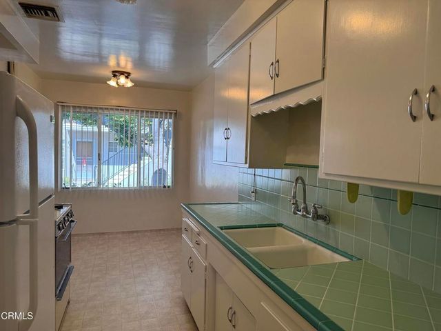 514 Linwood Avenue B, Monrovia, CA 91016