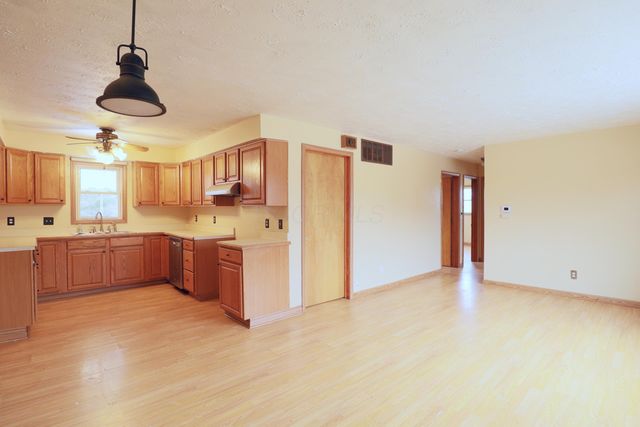 3059 West Point Road SE, Lancaster, OH 43130