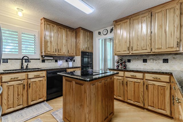 1 Kimberly Court, Mansfield, TX 76063