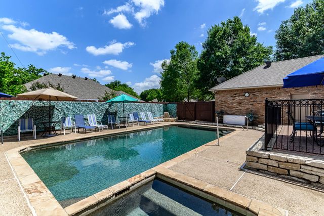 1 Kimberly Court, Mansfield, TX 76063