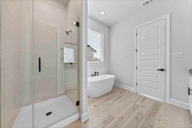 125 William Hersee DR, Bastrop, TX 78602