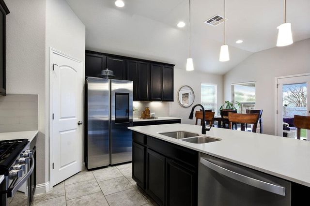 3401 De Torres CIR, Round Rock, TX 78665