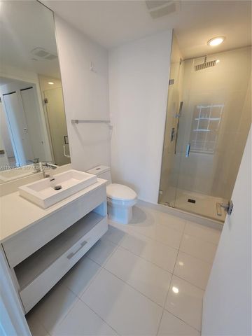 55 SW 9th st 1807, Miami, FL 33130