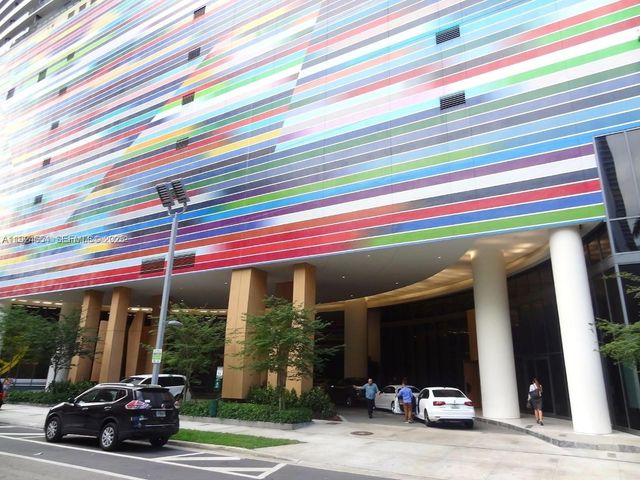 55 SW 9th st 1807, Miami, FL 33130