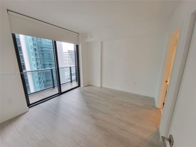 55 SW 9th st 1807, Miami, FL 33130