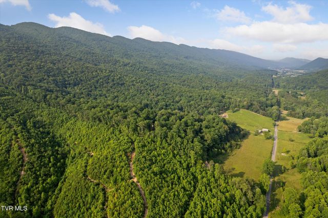 9245 Mendota Road, Mendota, VA 24270