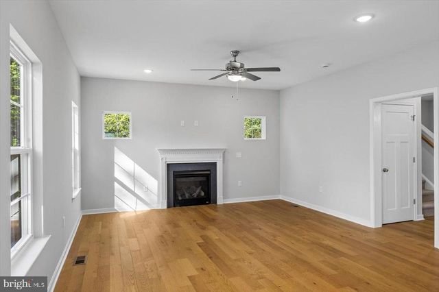 327 YORKTOWN BLVD, Locust Grove, VA 22508