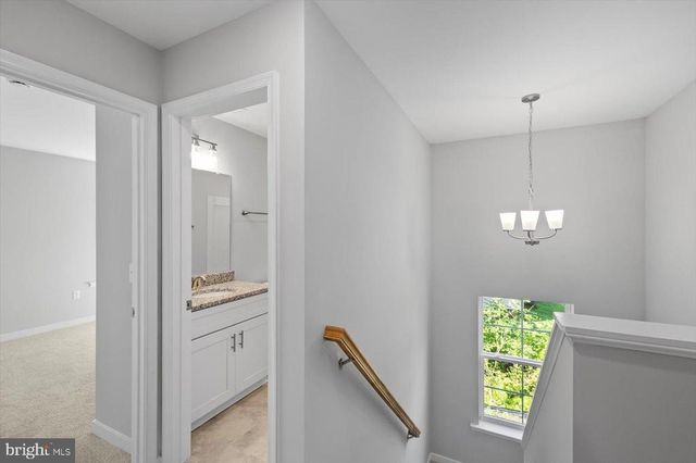 327 YORKTOWN BLVD, Locust Grove, VA 22508