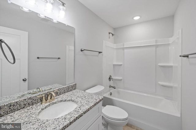 327 YORKTOWN BLVD, Locust Grove, VA 22508