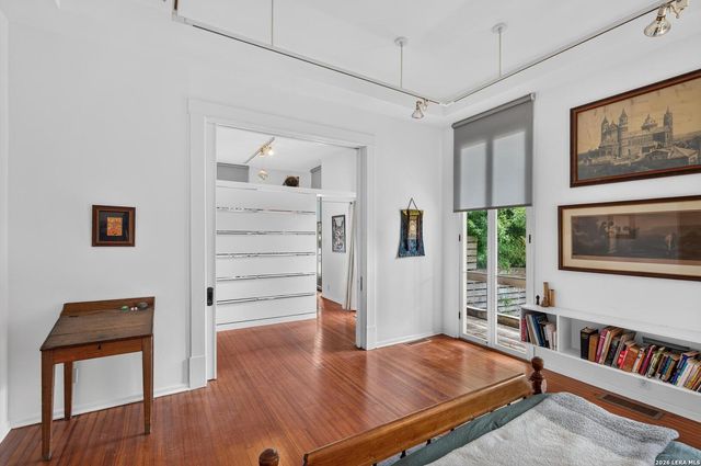 404 E Mulberry, San Antonio, TX 78212