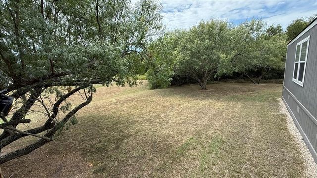 112 E Toledo Street, Seadrift, TX 77983