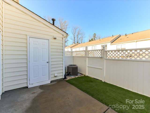 836 Gentlewinds Court, Fort Mill, SC 29708