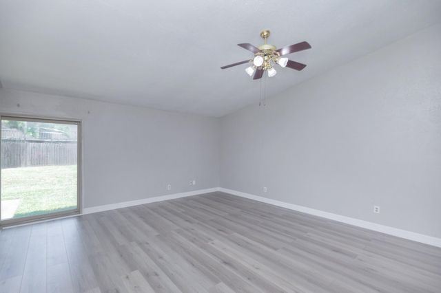 2038 Fall Meadow Drive, Missouri City, TX 77459