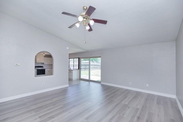 2038 Fall Meadow Drive, Missouri City, TX 77459