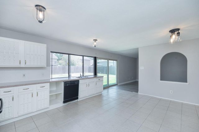 2038 Fall Meadow Drive, Missouri City, TX 77459