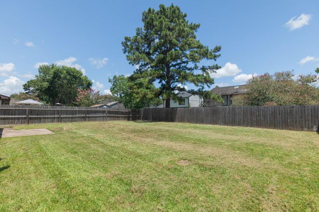 2038 Fall Meadow Drive, Missouri City, TX 77459