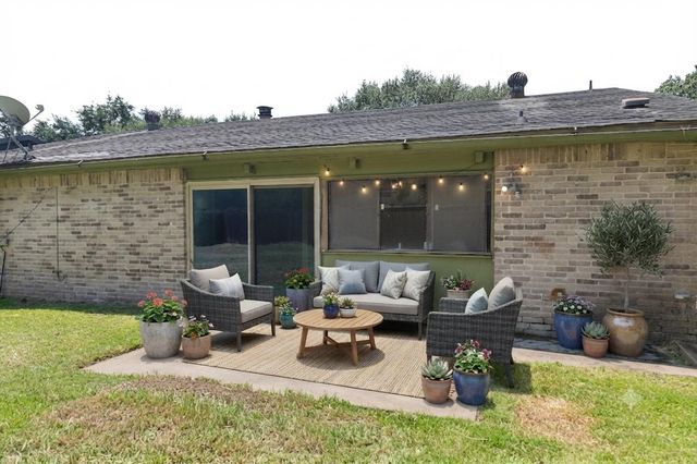 2038 Fall Meadow Drive, Missouri City, TX 77459
