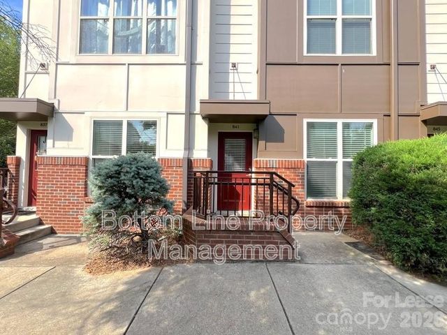 841 Seigle Point Drive, Charlotte, NC 28204