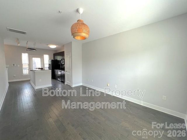 841 Seigle Point Drive, Charlotte, NC 28204